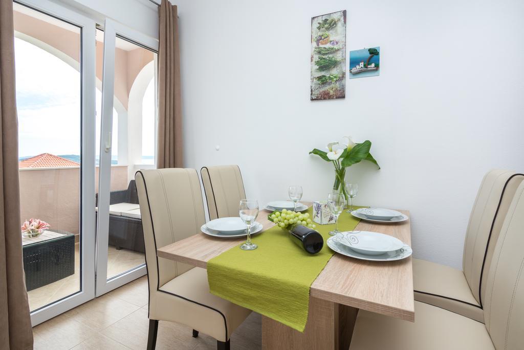 Apartments Blue Lagoon トロギール エクステリア 写真